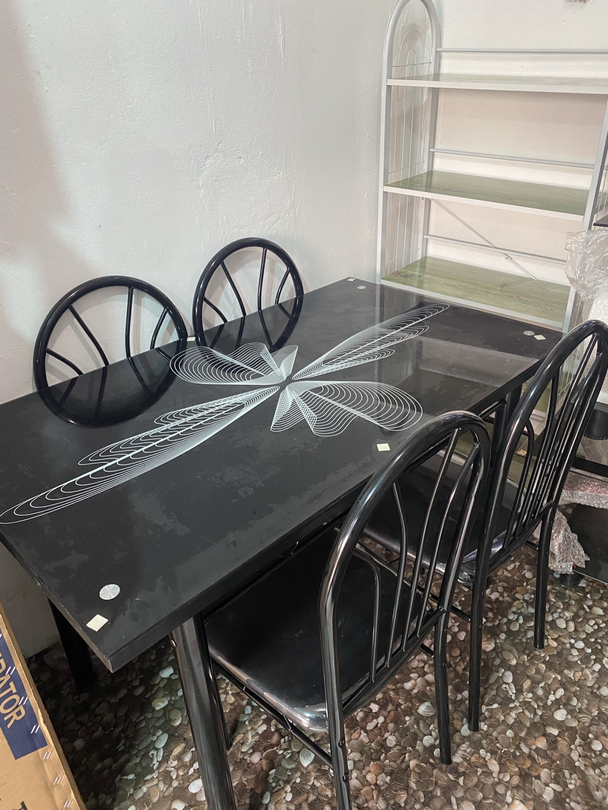 Table à manger vitre