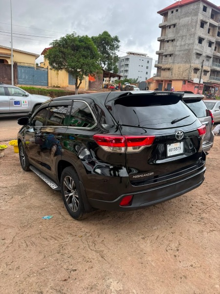 Toyota highlander 2019