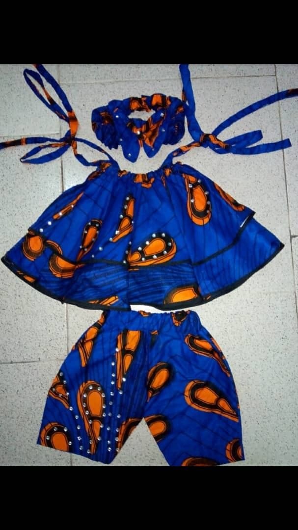 Robe en tissus locale