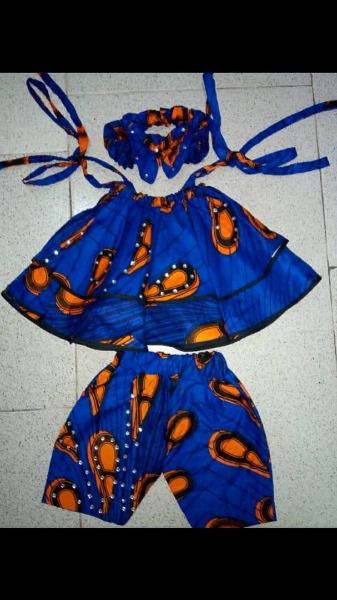 Robe en tissus locale