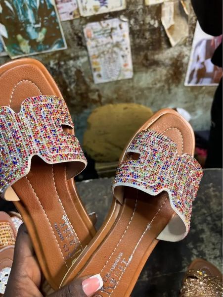 Chaussures repose pieds
