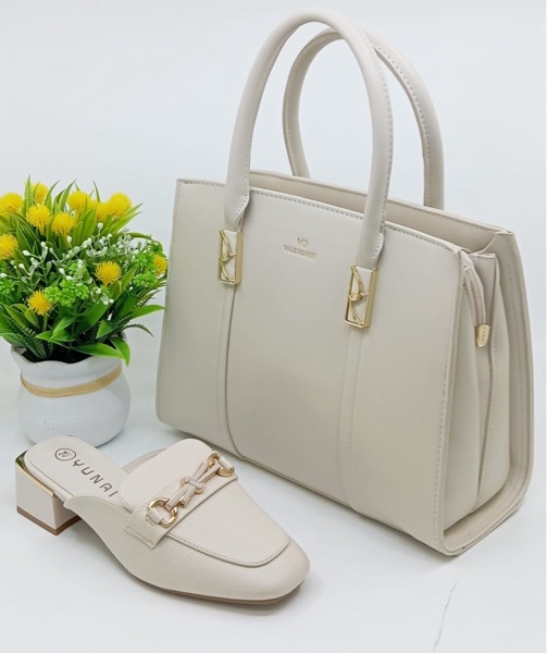Ensemble de sac à main et chaussures