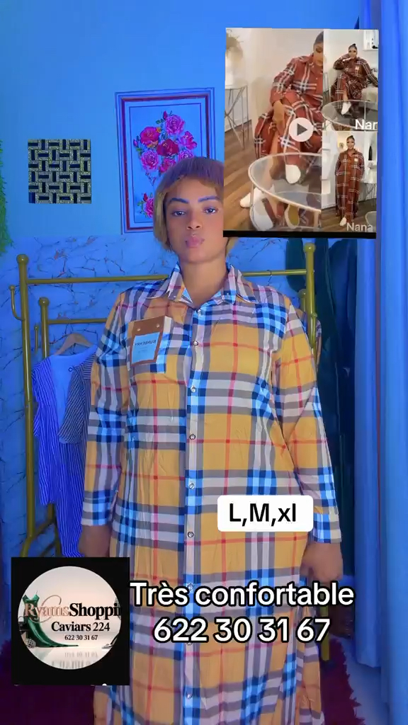 L’ensemble une jupe et un haut plus la ceinture en coton très classe et confortable