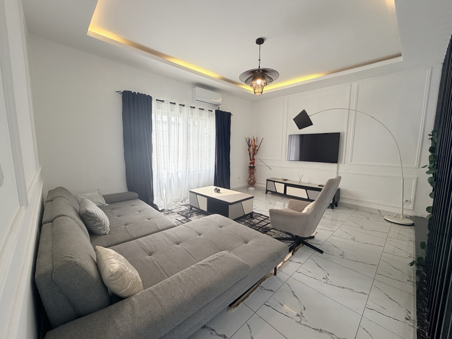 Villa  meublé F4 à louer –Foulamadina Vous recherchez un hébergement confortable pour un court o