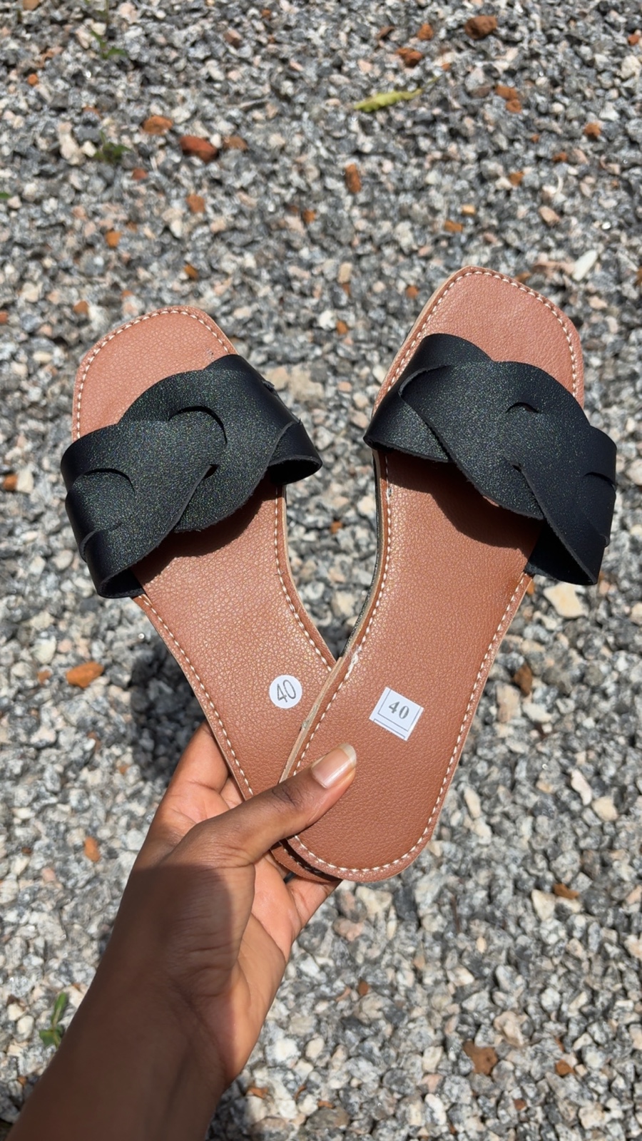 Sandales 100% cuir noir
