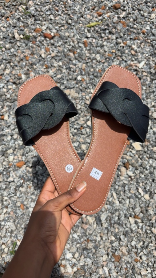 Sandales 100% cuir noir