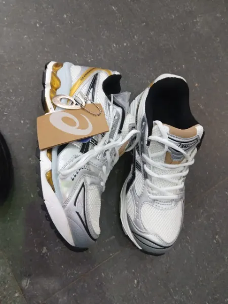 Asics new balance