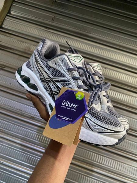 Asics paire